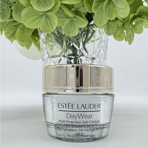 Estée Lauder DayWear Moisturizer SPF 15 for Normal/Combo Skin .5 oz